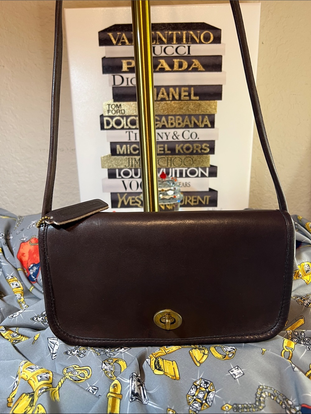 COACH Classic Brown “Dinky”Leather vintage Shoulder Bag with one-sided hangtag.